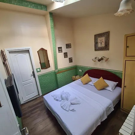Guest house Nia Deluxe 3*